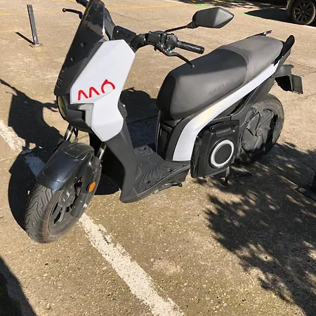 Apartamento Charming Modern Flat In *