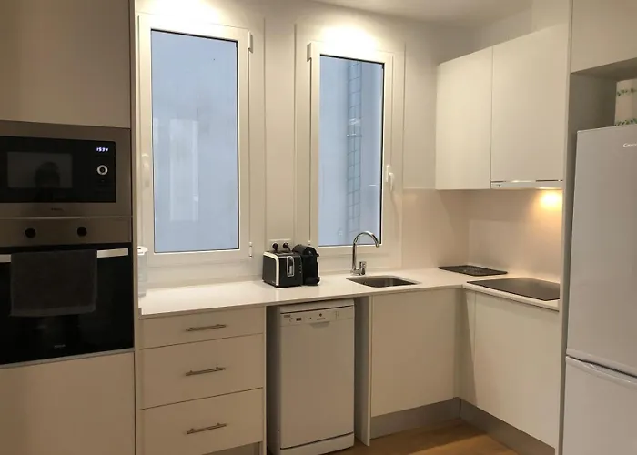 Charming Modern Flat In شقة *